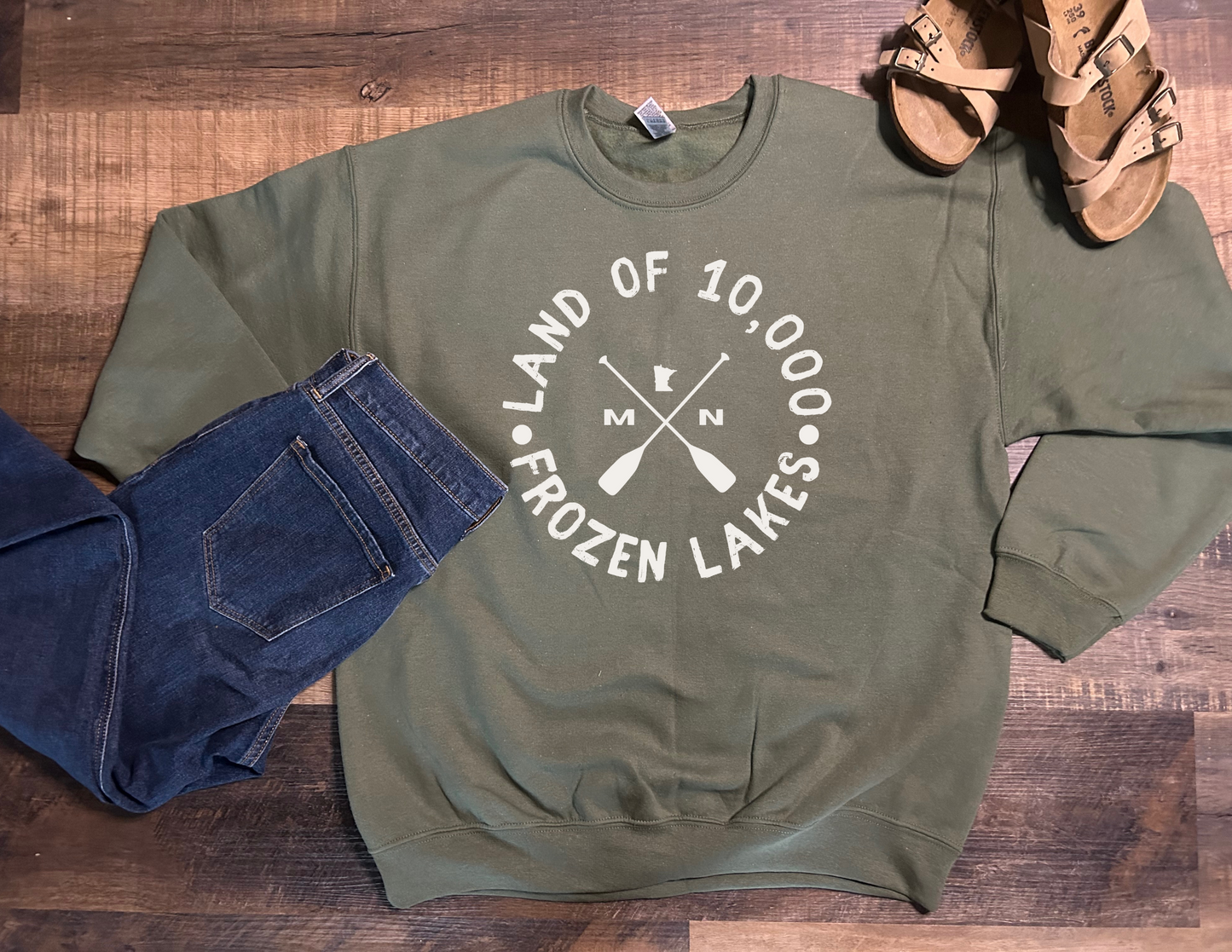 Land of 10,000 Lakes - Paddles (White Writing)